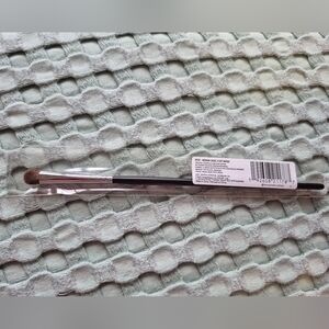 Morphe (M152) Medium Chisel Fluff Brush